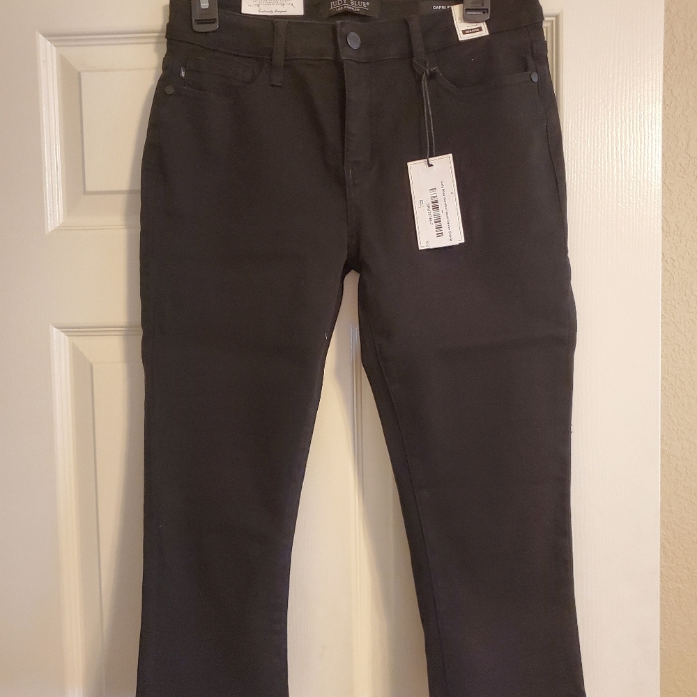 Judy Blue Capri